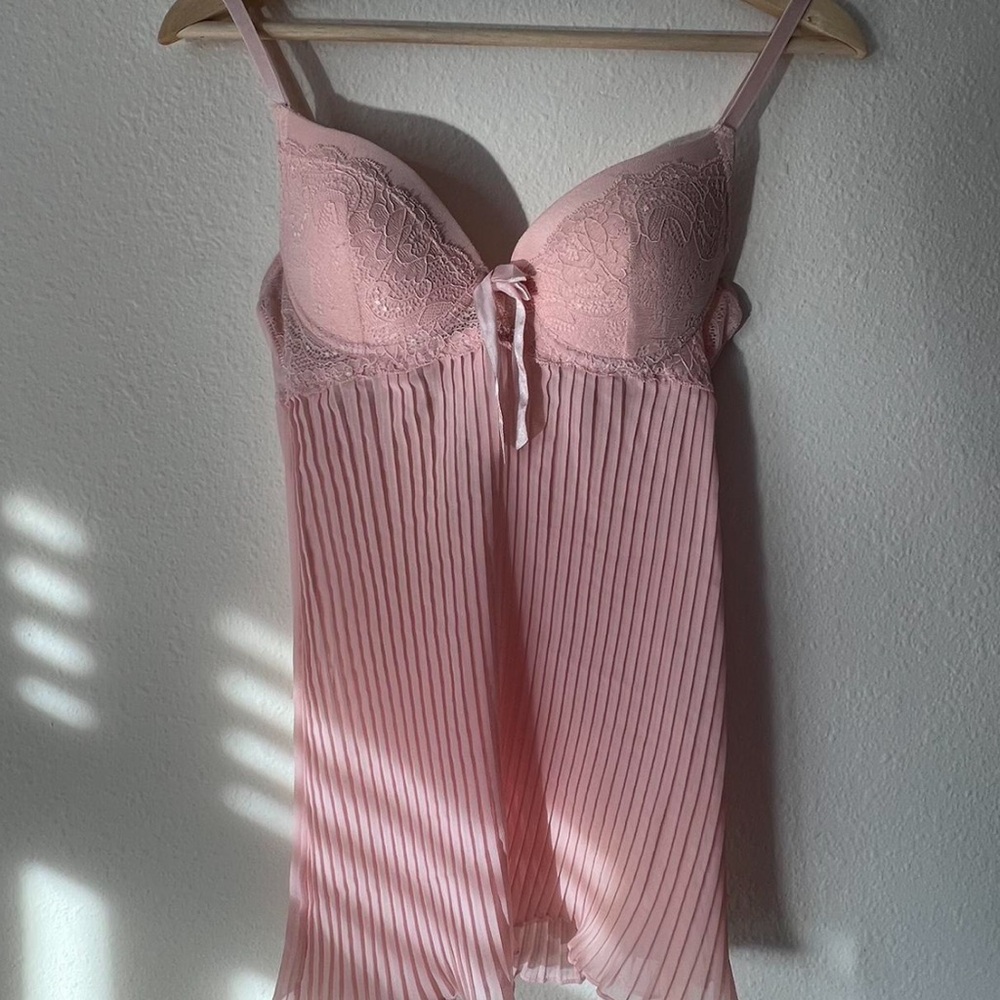 Elegant Pink Lace Bustier Cami